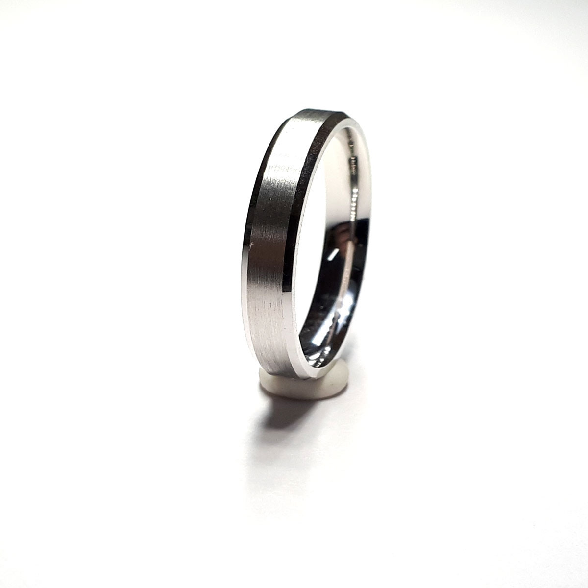 Alianza plata 4mm talla 9