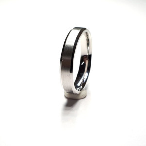 Alianza plata 4mm talla 29